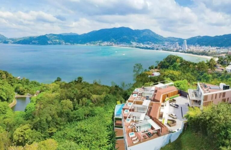 Bluepoint Condominium