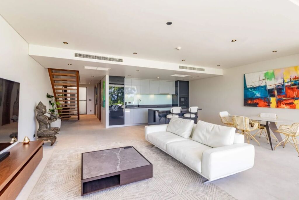 Bluepoint Condominium