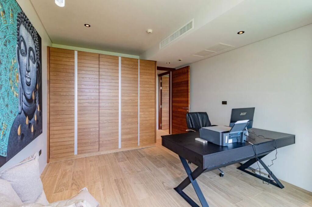 Bluepoint Condominium