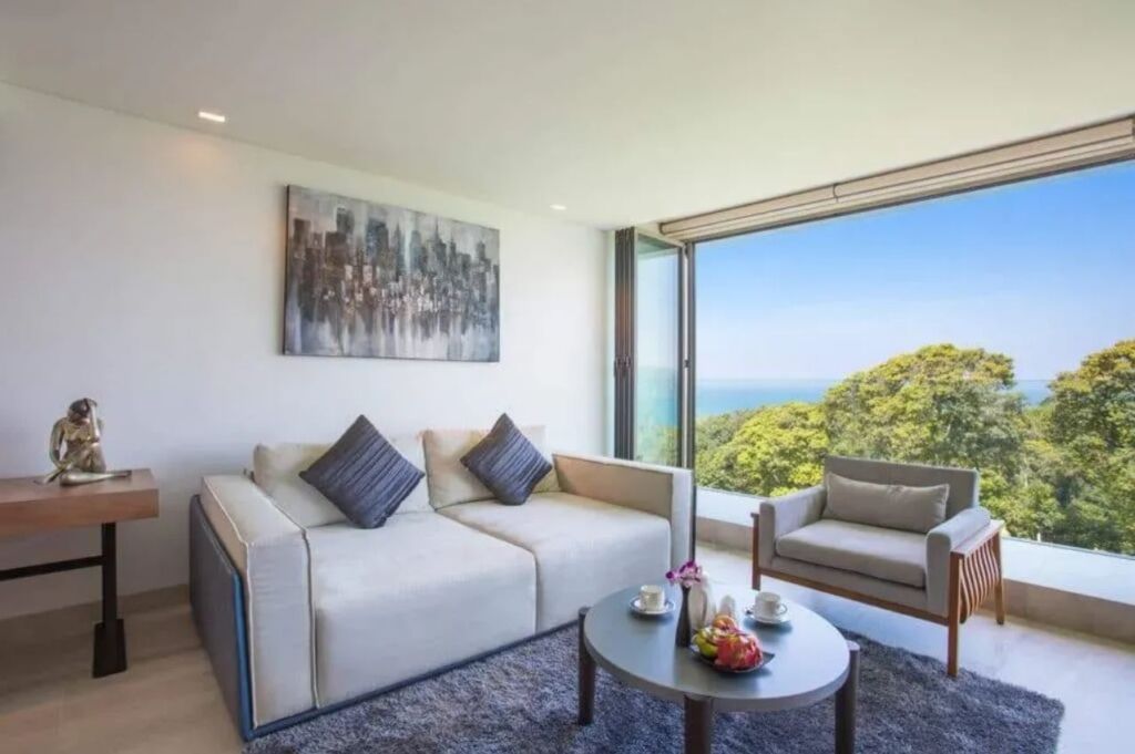 Bluepoint Condominium