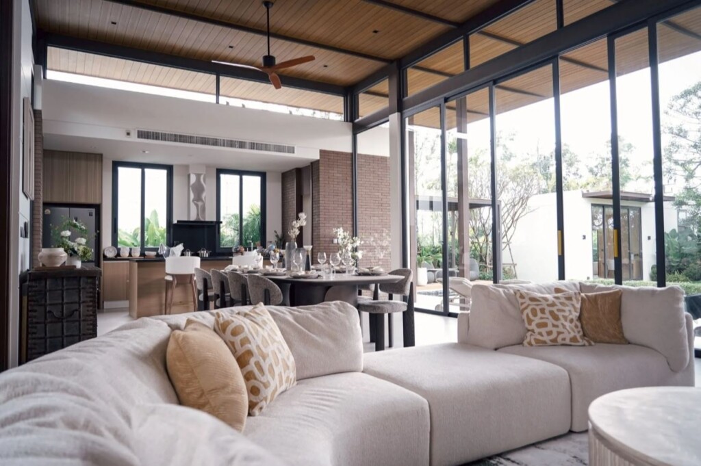 Boat Avenue Residence
