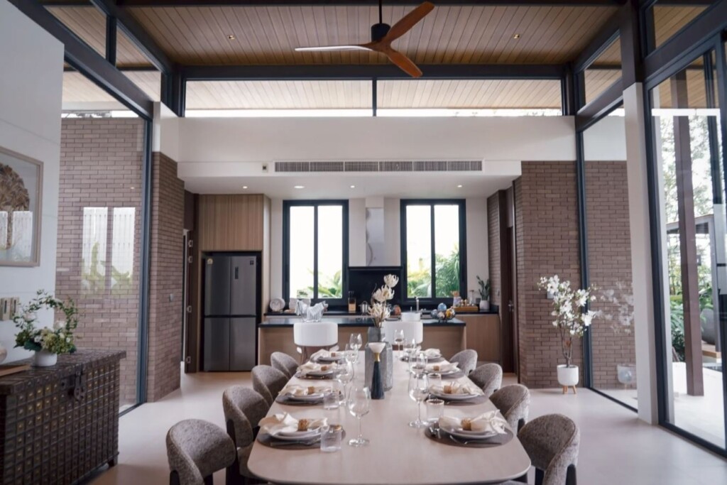 Boat Avenue Residence