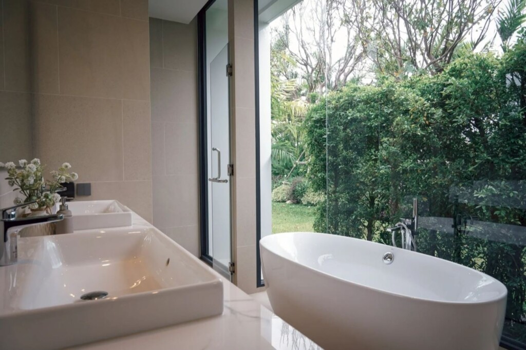 Boat Avenue Residence