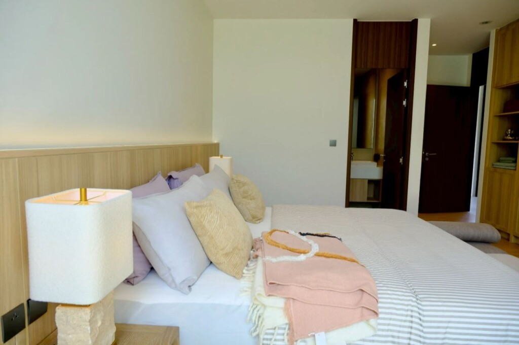 Boat Avenue Residence