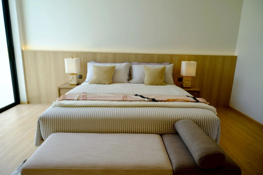 Boat Avenue Residence