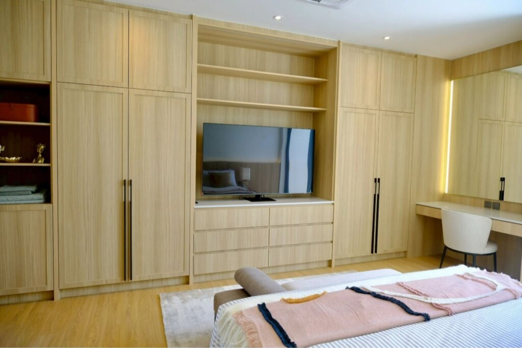 Boat Avenue Residence