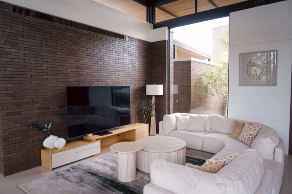 Boat Avenue Residence