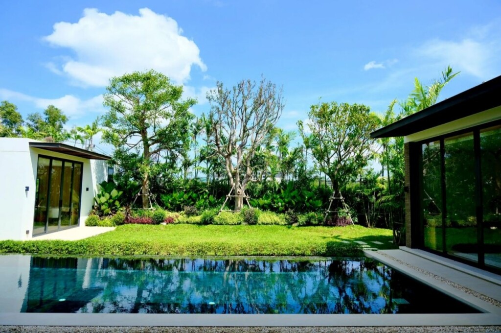 Boat Avenue Residence