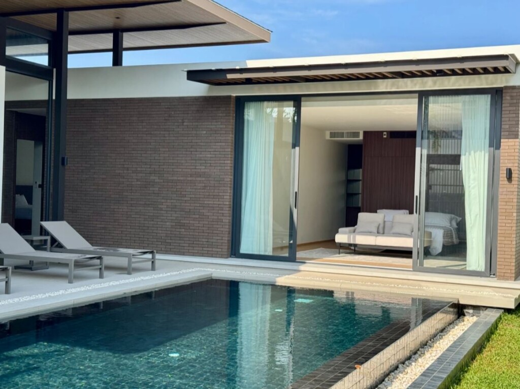 Boat Avenue Residence