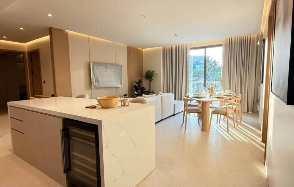 Surin Top Condominium